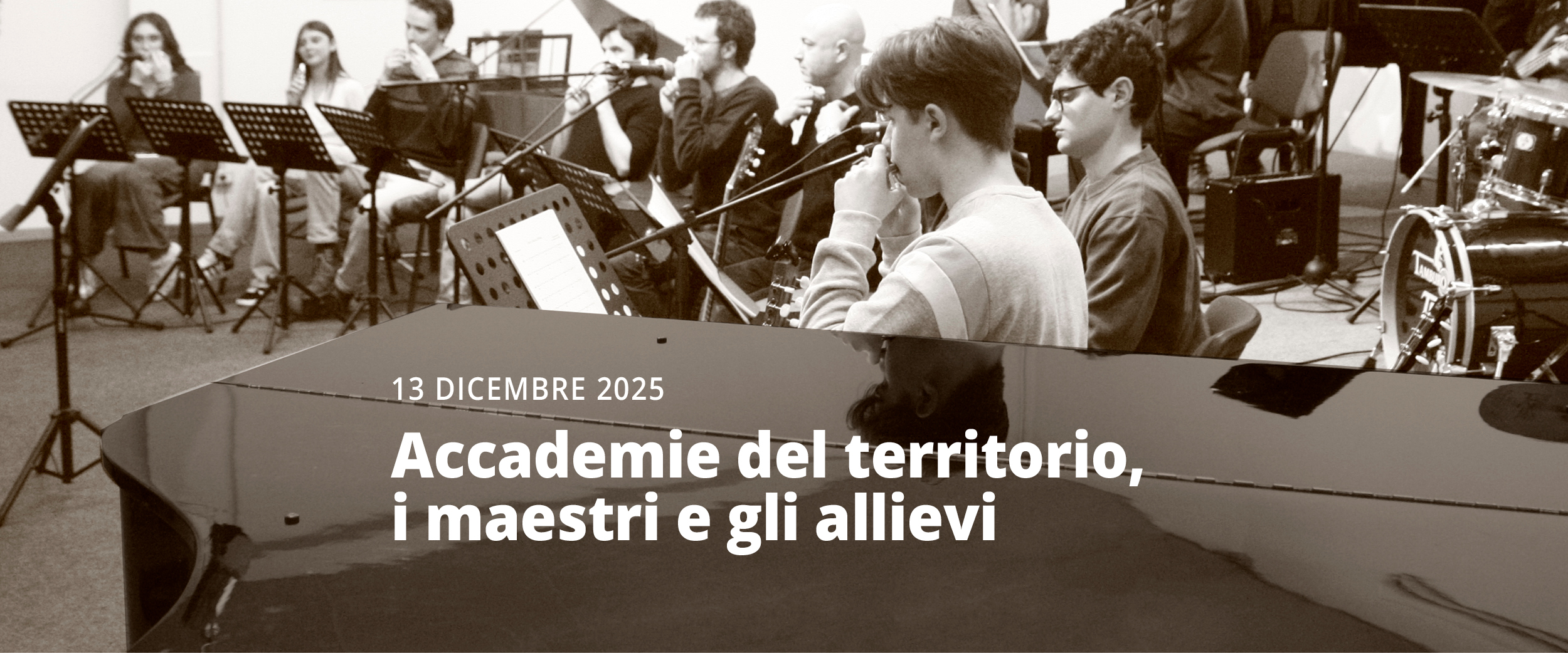 2025 1200x500 Crossover 01